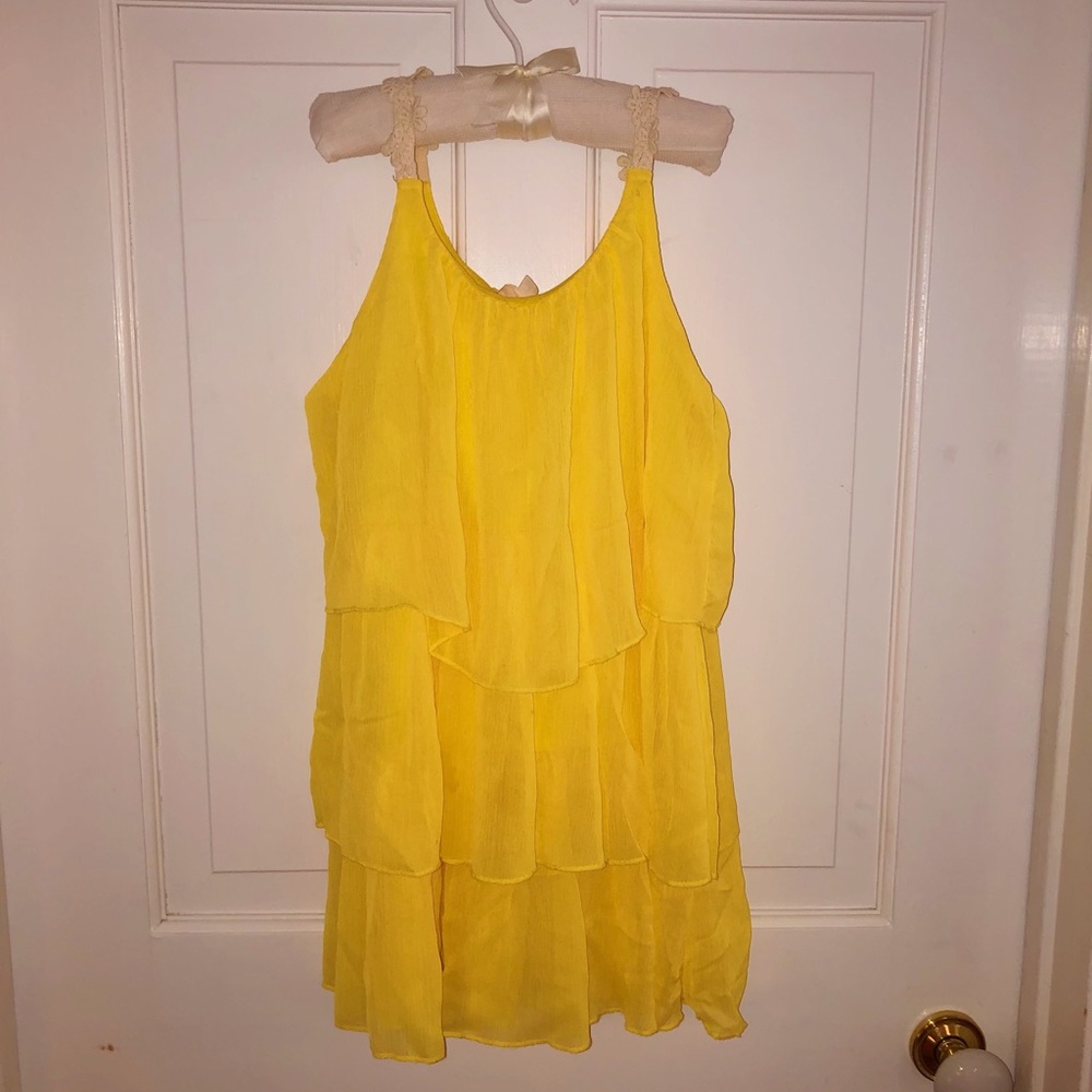 Yellow ruffle girls top